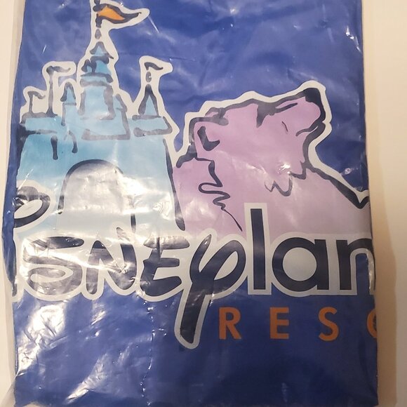 Disneyland Resort Waterproof Vinyl Poncho One Size Fits All Adults Blue - Picture 2 of 2